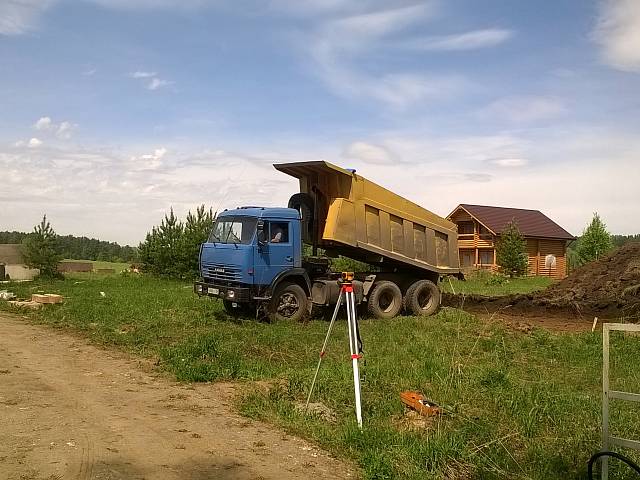 Выравнивание и обустройство участка в поселке Первомайское 