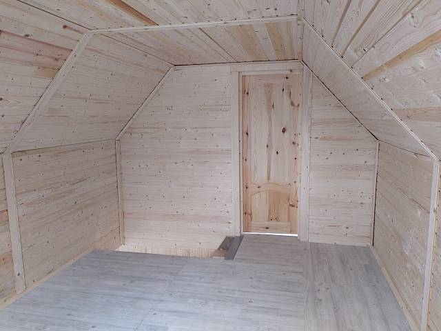 Утепление и внутренняя отделка мансарды в деревянном доме в деревне Нежново