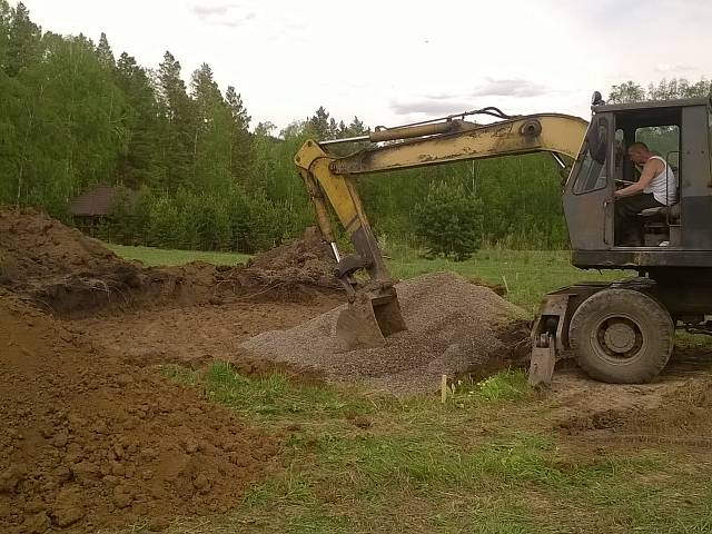 Подготовка участка к возведению фундамента в деревне Пелково
