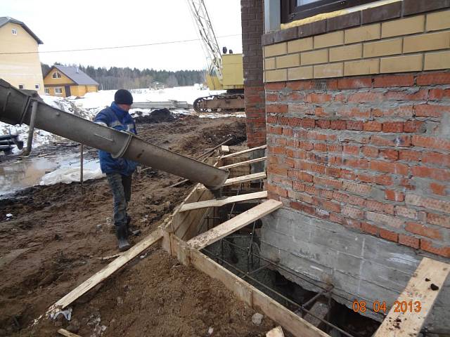 Усиление фундамента кирпичного дома в поселке Михайловка