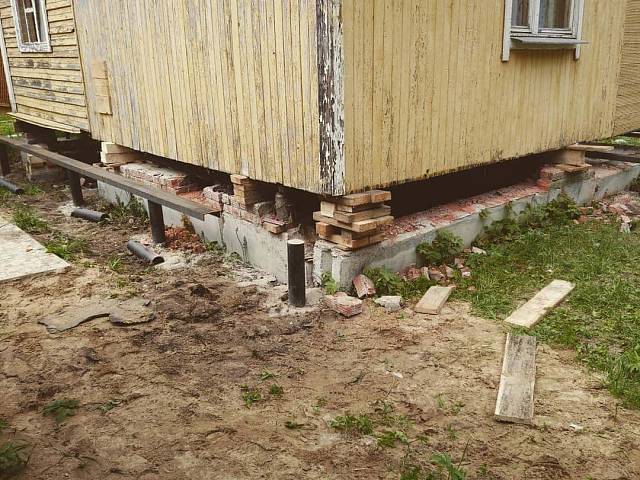 Замена старого фундамента в деревне Кирсино