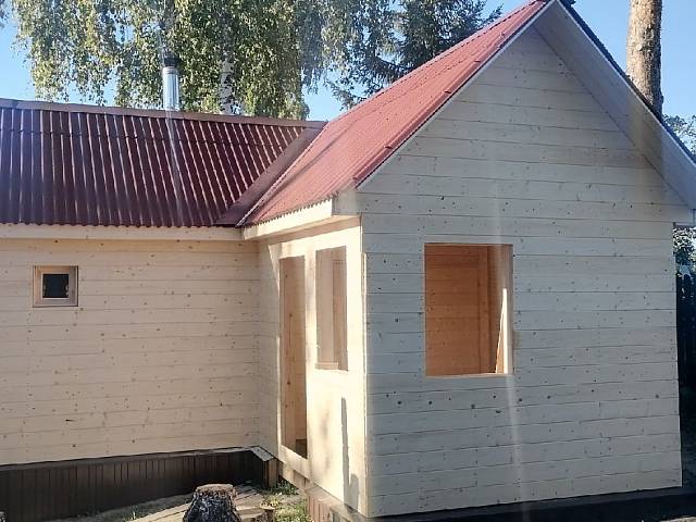 Монтаж цоколя, обшивка бани, установка вентиляции и водостока бани в деревне Анхимово